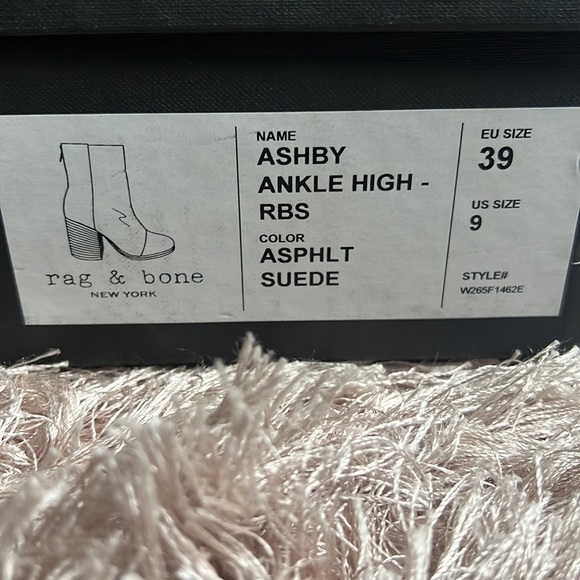 rag & bone ‘Ashby’ Bootie in Sz 9, Asphalt Suede - Picture 7 of 7